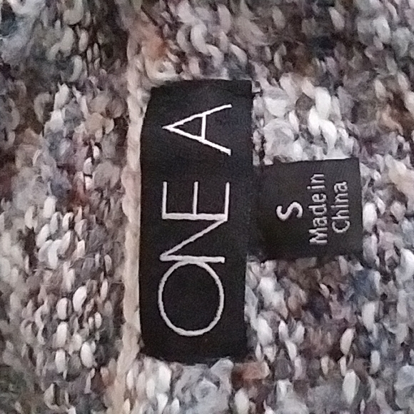 One A Earthy Asymmetrical Split Turtleneck Nubby Knit Sweater - Picture 12 of 16